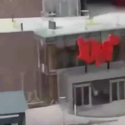 It’s a sign (borrowed from r/holup)