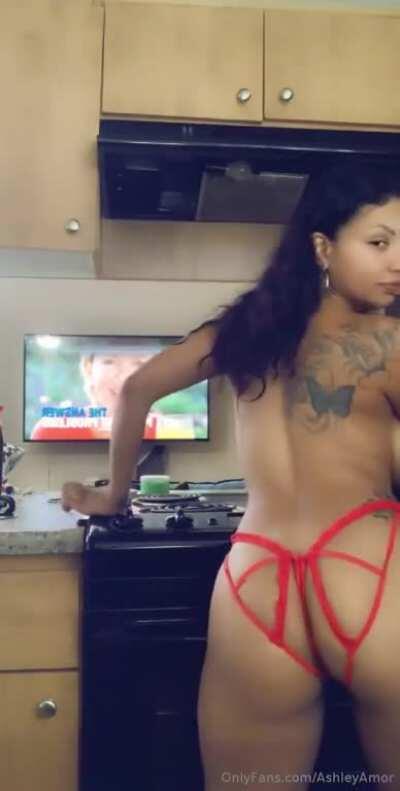 Ashley amor mega dm me $$