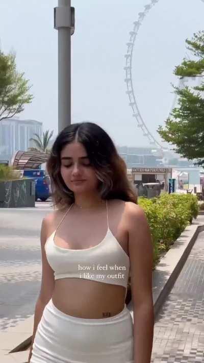 Thisisvalena hotie in perfect dress for quickie in public 