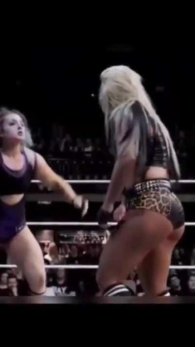 Toni cheeks 🍑🍑🍑
