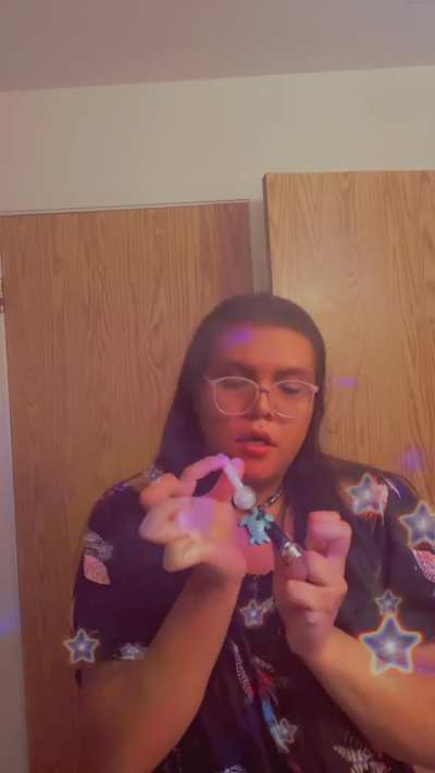 The lyrics just made me wanna chief even tho I probably shouldn’t have… but I didn’t care because you can’t beat feel good vibez thru lyricism