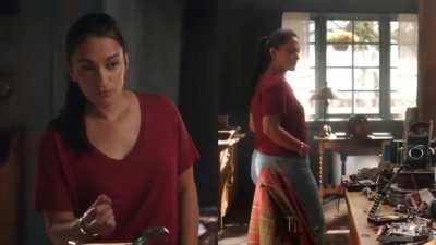 One Rithickulous Minute of Sara Tomko in: (Resident Alien)