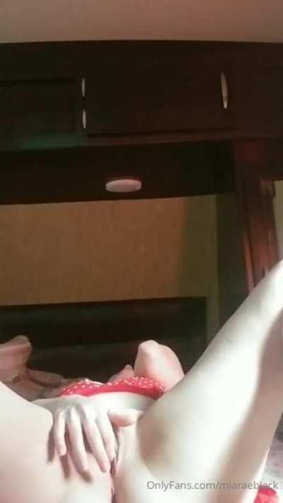 FACEBOOK MIA BLACK MASTERBATING 22