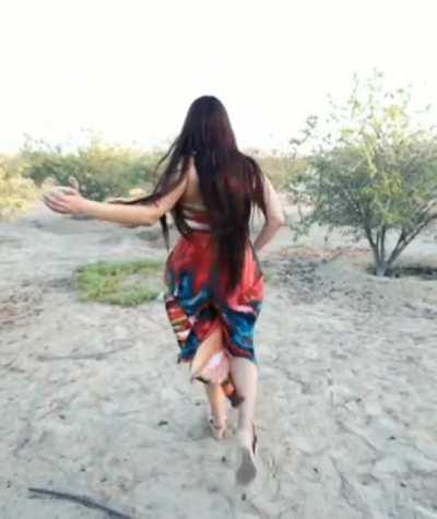 WARNING! Giant peach incoming 😜🍑💦💦