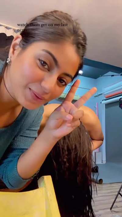 If she were mine I would love to eat her delicious pussy, I would fuck her literally every day 🛁🍆🍑🚿