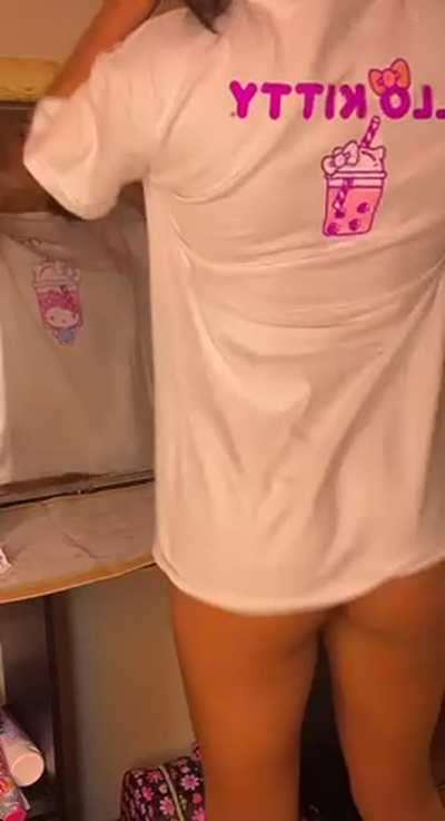 Latinas can be cute too!