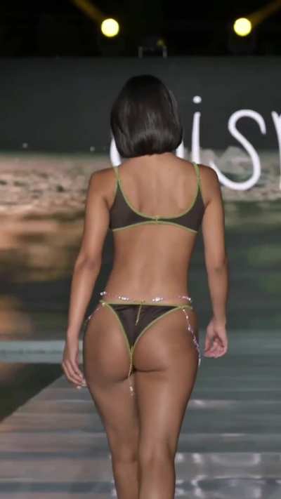 Isa ludena - Oisri Swim