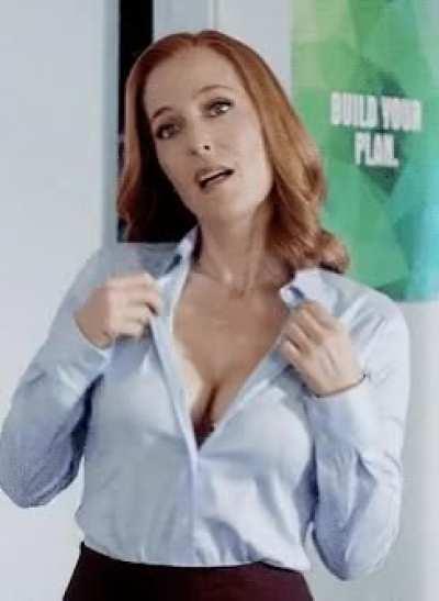 Gillian Anderson