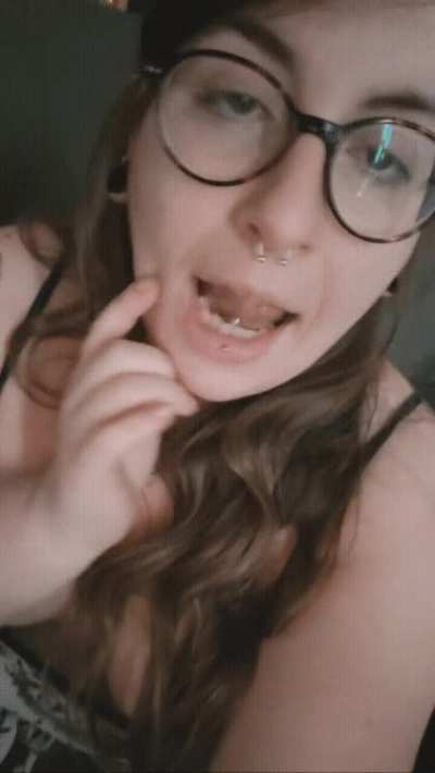 Would you rather cum in my mouth or on my face? 🥹😼🌸