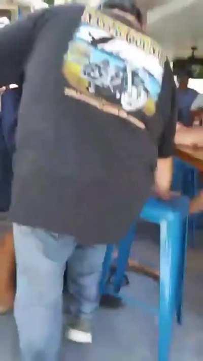 Florida Man white supremacist rants at, slaps restaurant staff