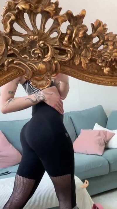 Sie hat so einen geilen Arsch