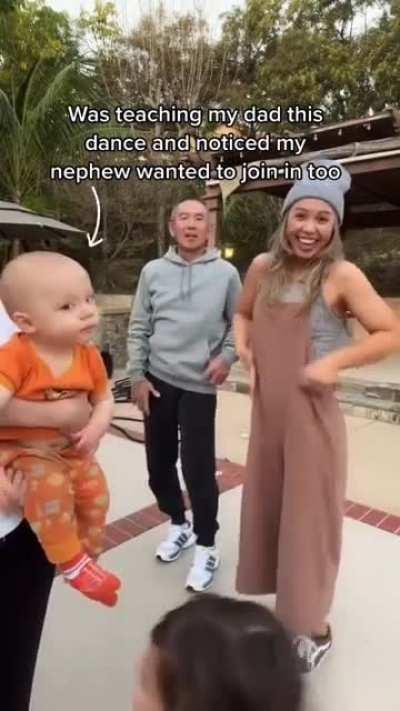 Baby wants to dance!