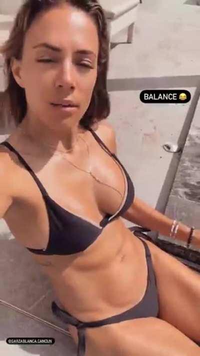 Gif Version of Jana in Cancun