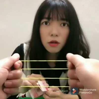 Rubber-band Sorcery with explanation! (From r/nextfuckinglevel)