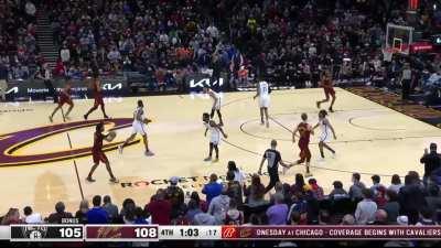 [Highlight] Nets' defense breaks down, Garland finds Mobley for an easy dunk for his 12th assist!