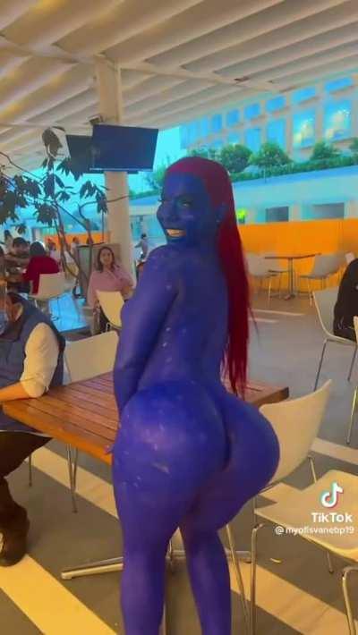 myofisvanebp19 Halloween cosplay