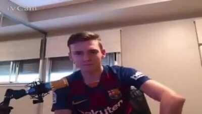 Hincha del FC Barcelona destroza con argumentos contundentes a Lionel Andr&eacute;s Messi.