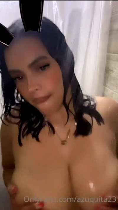OF 9 - Shower vid