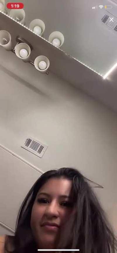 Took a leak then showed this 😂