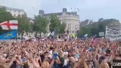 You won't see this on MSM. Today in London and not a mention from any media outlets. Governments are at war with the people. A live stream was taken down too from GB resistance. You are not alone, don't let them tell you that you are.