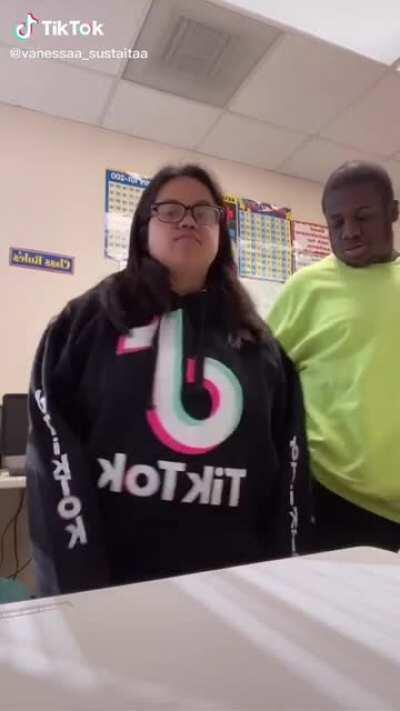 He's spamming that's not fair