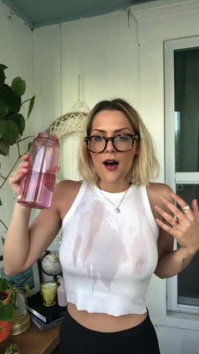 I didn’t mean to spill but I think I recovered nicely ☺️🥶