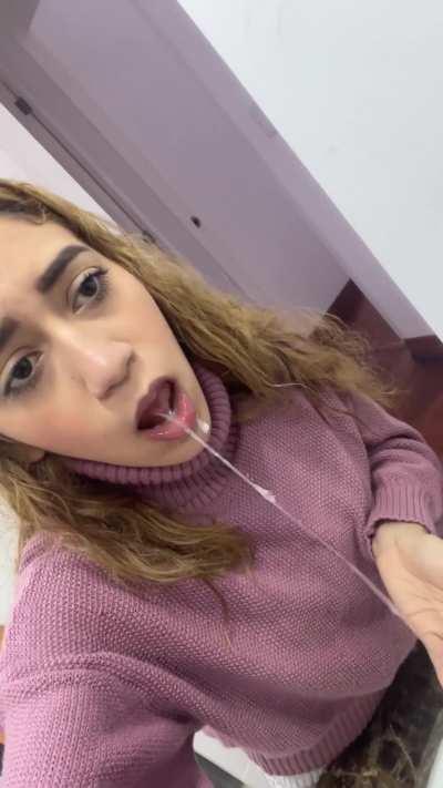 I love to play with it after I get my mouth filled with cum 🥵