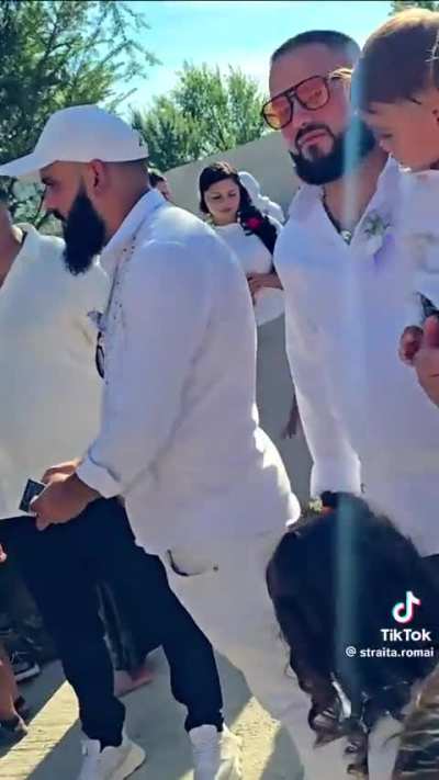 Trei căşi antro curte(mai greu)