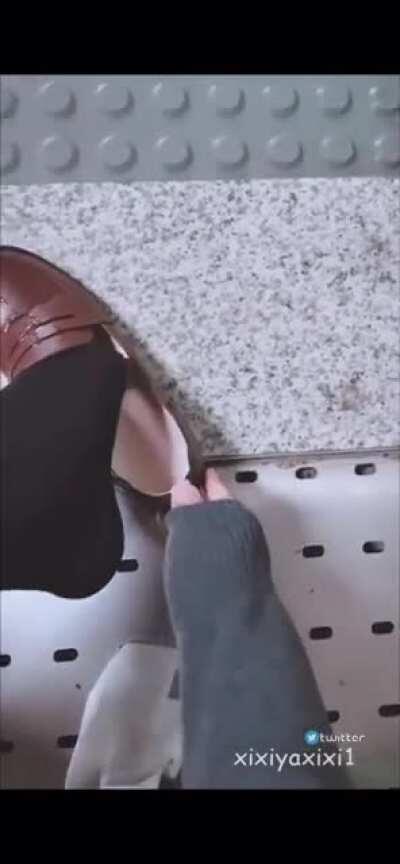 牛子姐姐射鞋裡