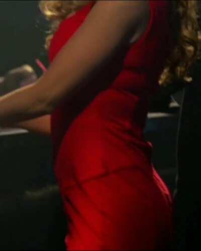 Scarlett Johansson out clubbing