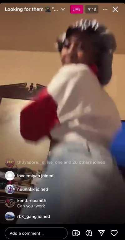 Dm m£ for her folder 