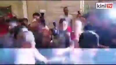 So it's official, Mahiaddin berundur