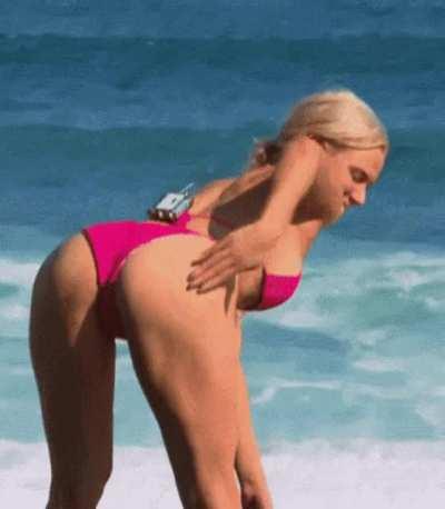 Lana smacking her ass