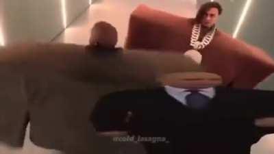 Wide kanye & pump😳👌