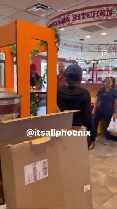 “Don’t speak spanish over my food“ 💀