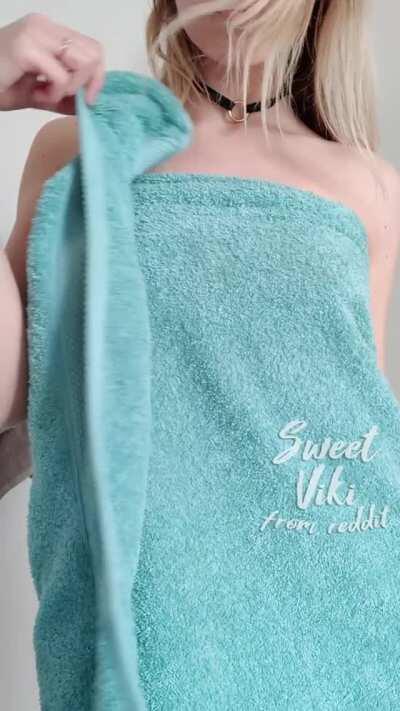 Guys always need a clean hint of sleeping with me ;) [oc]