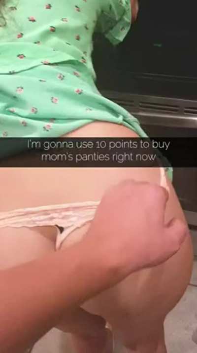 Who wouldn’t love a freeuse mommy? Freeuse mom = best mom!