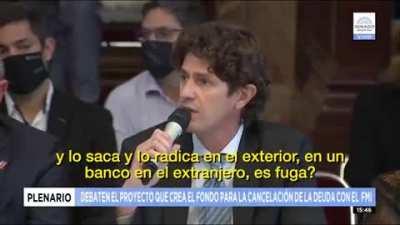 Entendieron? Dejen la guita en un banco al alcance del Estado Argentino, que sino son unos fugadores seriales.