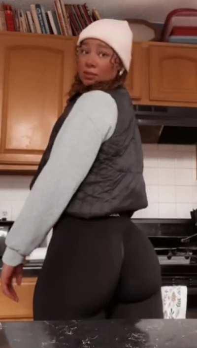 Infinite Jiggle Loop 🍑