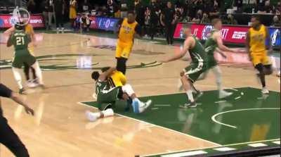 [Highlight] Giannis gets the clutch stop on Jimmy Butler.