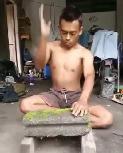 Сила - в животе.