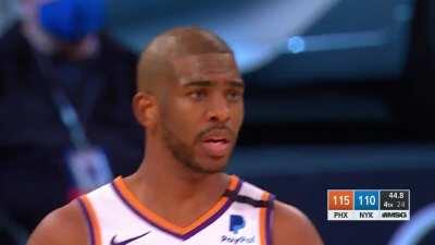 [Highlight] CP3 hits an insane circus shot late in the 4th to put the Suns up 5