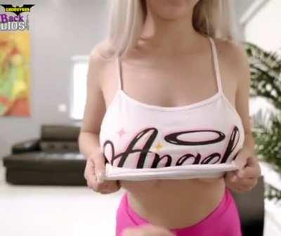 [reveal] Naughty busty babe revealing her bouncy knockers