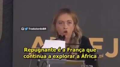 Primeira Ministra Italiana manda recado a Macron