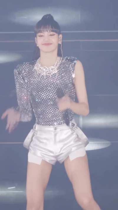 which part of lisa would you like to fuck more? her big ass, her perfect pussy, her bouncy cheeks or her jiggly thighs?