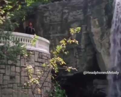 Before the existence of lana Del Rey and Dua lipa Mahiya is what girls used to vibe to Music