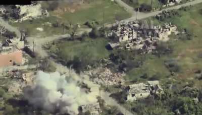A reconnaissance drone operated by Ukrainian Marines monitors the destruction of the Russian self-propelled gun 2S5 Giatsint-S. May 2025.