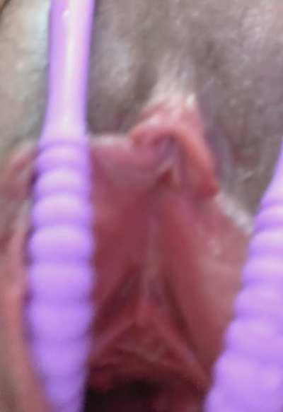 This little pussy spreader is a game changer 💦