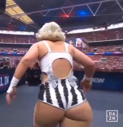 Toni Storm