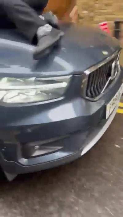 Boomer runs over concierge due to road rage 